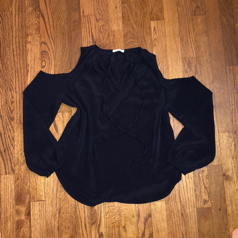 Chiffon type, Open Shoulder Navy shirt